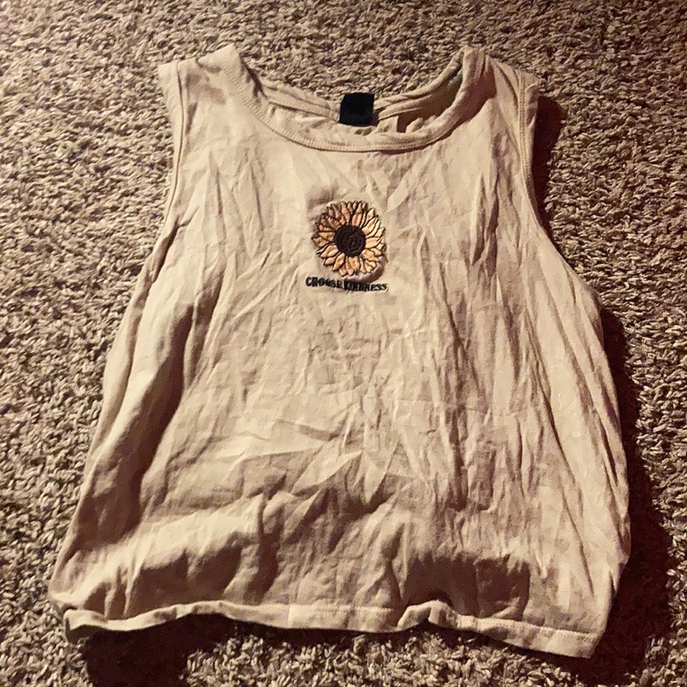 Cute cut out back sunflower shirt